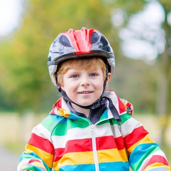 Безопасный спорт: огромный выбор шлемов для велосипеда, роликов и скейтборда!