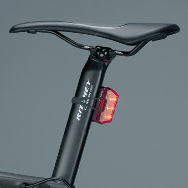 На картинке изображен Велофонари Topeak Aero USB Combo TMS075 Велофонари Topeak Aero USB Combo TMS075