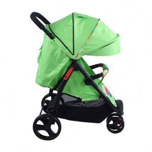 На картинке изображен Коляска BabyHit Trinity green strips Коляска BabyHit Trinity green strips