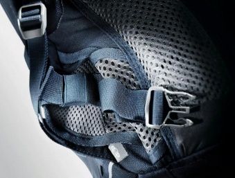 Рюкзак Deuter Giga Bike 28L black-granite
