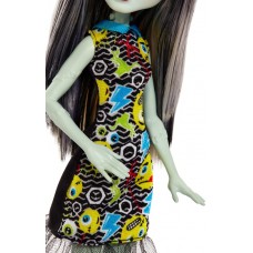 Куклa Monster High Базовая кукла DTD90 DVH19