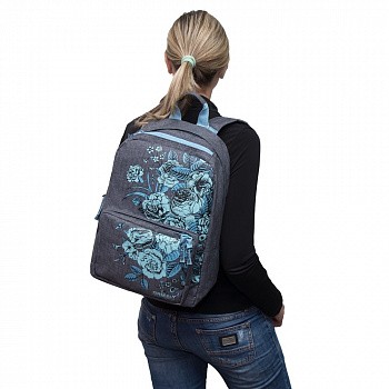 На картинке изображен Рюкзак школьный GRIZZLY RD-830-1 /6 jeans grey Рюкзак школьный GRIZZLY RD-830-1 /6 jeans grey