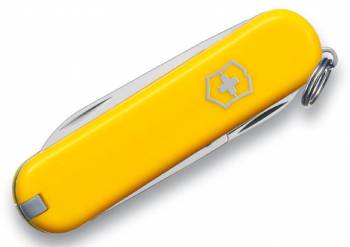 На картинке изображен Нож перочинный Victorinox Classic 58мм 7функций 0.6223.8 Нож перочинный Victorinox Classic 58мм 7функций 0.6223.8