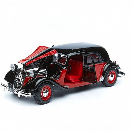 На картинке изображен Коллекционная машина Bburago 1:24 Citroen 15 CV TA 1938 (18-22017) red/black Коллекционная машина Bburago 1:24 Citroen 15 CV TA 1938 (18-22017) red/black