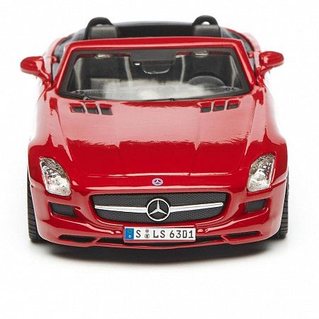 На картинке изображен Коллекционная машина Bburago 1:32 Mercedes-Benz SLS AMG Cabrio (18-43035) Red Коллекционная машина Bburago 1:32 Mercedes-Benz SLS AMG Cabrio (18-43035) Red