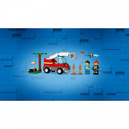 На картинке изображен Конструктор LEGO City Пожар на пикнике 60212 Конструктор LEGO City Пожар на пикнике 60212