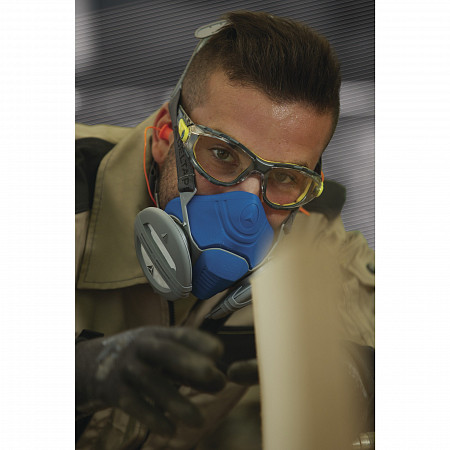 На картинке изображен Очки защитные Delta Plus Pacaya Clear Strap PACAYSTIN Очки защитные Delta Plus Pacaya Clear Strap PACAYSTIN