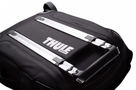 На картинке изображен Багажная сумка на колесах Thule Crossover Rolling Duffel 87L TCRD2DB dark blue (3201095) Багажная сумка на колесах Thule Crossover Rolling Duffel 87L TCRD2DB dark blue (3201095)