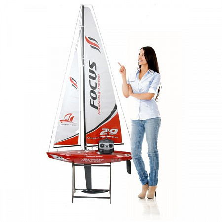 На картинке изображен Радиоуправляемая яхта Joysway 9902 Focus Радиоуправляемая яхта Joysway 9902 Focus