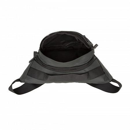На картинке изображен Сумка на пояс Polar 18251 dark grey Сумка на пояс Polar 18251 dark grey