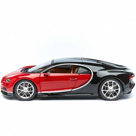 Модель автомобиля Bburago 1:18 Bugatti Chiron (18-11040) в асс.