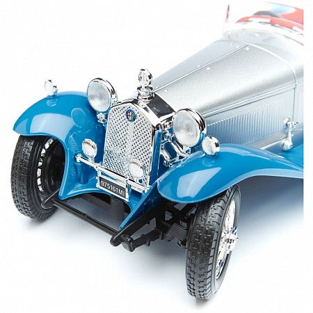 Коллекционная машина Bburago Alfa Romeo 8C 2300 Spyder Touring (18-12063) blue