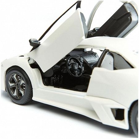 Сборная модель автомобиля Bburago 1:18 Lamborghini Reventon (18-15051)
