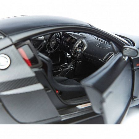 Машинка Maisto 1:18 Audi R8 GT (31395) black