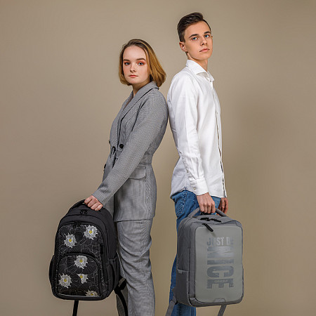 Рюкзак спортивный GRIZZLY RD-143-1 /1 black