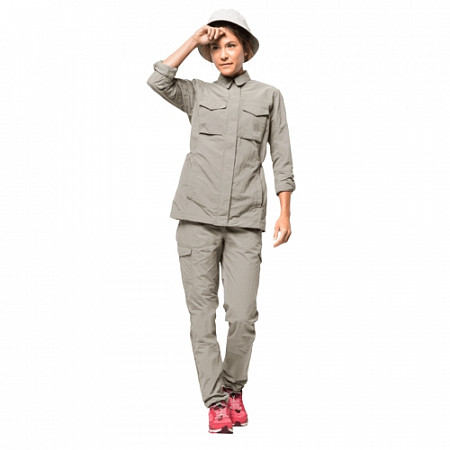 На картинке изображен Куртка летняя женская Jack Wolfskin Lakeside Fieldjacket W dusty grey Куртка летняя женская Jack Wolfskin Lakeside Fieldjacket W dusty grey