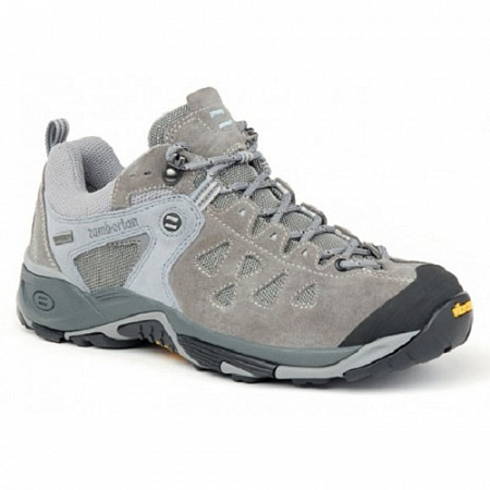 На картинке изображен Полуботинки Zamberlan Zenith GTX R WNS 145 grey/light blue Полуботинки Zamberlan Zenith GTX R WNS 145 grey/light blue
