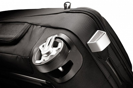 Багажная сумка на колесах Thule Crossover Rolling Duffel 56L black (3201092)