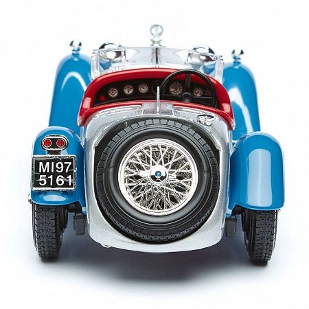 Коллекционная машина Bburago Alfa Romeo 8C 2300 Spyder Touring (18-12063) blue