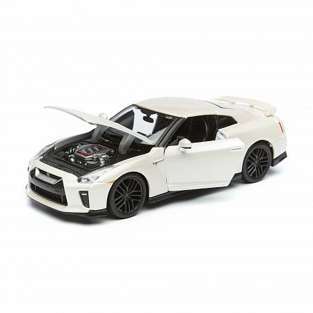 Машинка Bburago 1:24 Nissan GT-R (18-21082) white