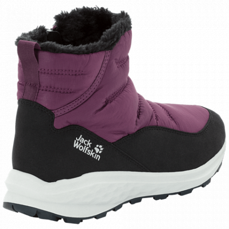 На картинке изображен Полуботинки женские Jack Wolfskin Nevada Ride Low W purple / phantom Полуботинки женские Jack Wolfskin Nevada Ride Low W purple / phantom
