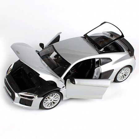 Коллекционная машина Maisto 1:18 Audi R8 (36213) grey
