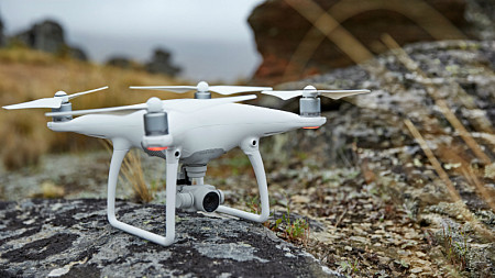 Квадрокоптер DJI PHANTOM 4 PRO