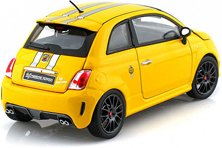 На картинке изображен Коллекционная машина Bburago Fiat Abarth 695 Tributo Ferrari (18-21070) yellow Коллекционная машина Bburago Fiat Abarth 695 Tributo Ferrari (18-21070) yellow