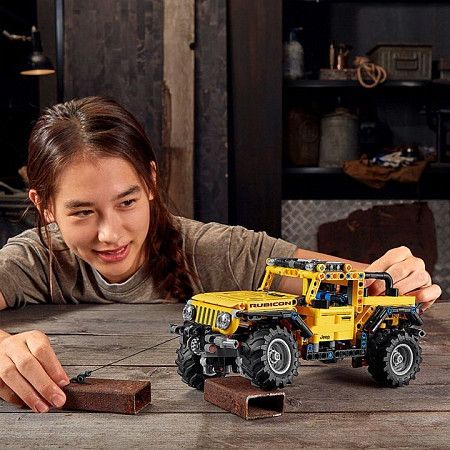 Конструктор LEGO Technic Jeep Wrangler 42122