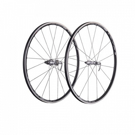 На картинке изображен Колеса Shimano WH-6700 700C Ultegra EWH6700FRCAX Колеса Shimano WH-6700 700C Ultegra EWH6700FRCAX
