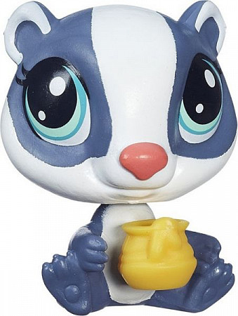 Кукла Littlest Pet Shop Волк Барсук (B2105 A8228)