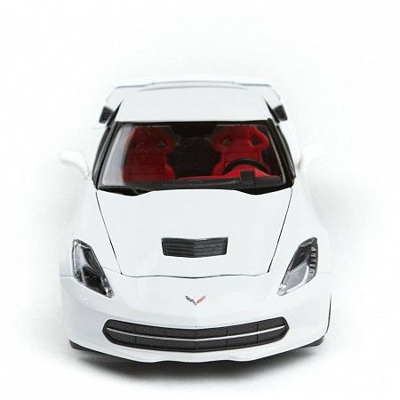 Машинка Maisto 1:18 Corvette Stingray Z51 (31677) white