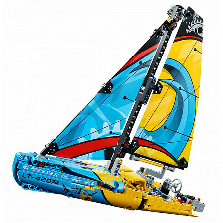 Конструктор LEGO Technic Гоночная яхта 42074
