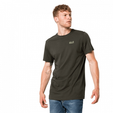 На картинке изображен Футболка мужская Jack Wolfskin Rebel T M dark moss Футболка мужская Jack Wolfskin Rebel T M dark moss