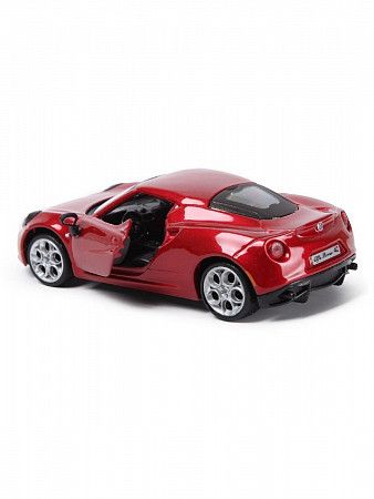 На картинке изображен Машинка Bburago 1:32 Alfa Romeo 4C (18-43037) red Машинка Bburago 1:32 Alfa Romeo 4C (18-43037) red