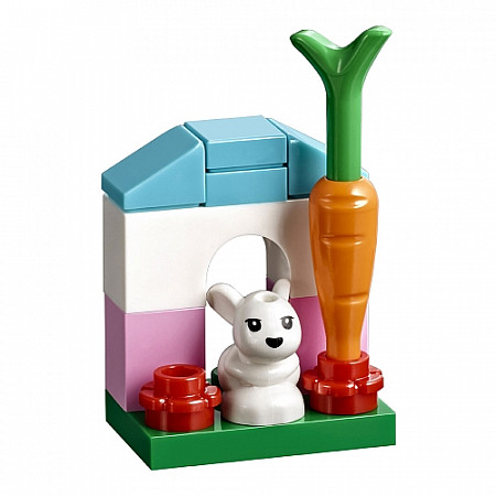 На картинке изображен Конструктор LEGO Friends Хоккейная тренировка Софии 30405 Конструктор LEGO Friends Хоккейная тренировка Софии 30405