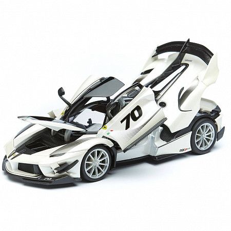 Коллекционная машина Bburago 1:18 Ferrari FXX-K Evo (18-16012) silver