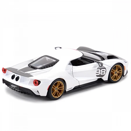 Машинка Maisto 1:18 2021 Ford GT Heritage (31390) white