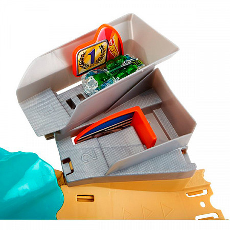 Игровой набор Hot Wheels City Схватка с акулой (FNB21)