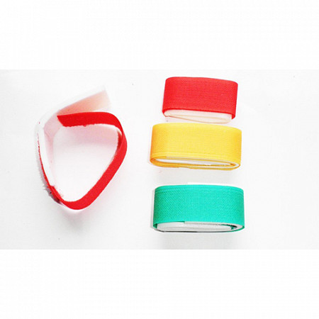 На картинке изображен Стяжка для лыж и палок Стяжка для лыж и палок