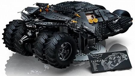Конструктор LEGO  SUPER HEROES Бэтмобиль «Тумблер» 76240