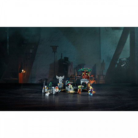 На картинке изображен Конструктор LEGO Hidden Side Загадка старого кладбища 70420 Конструктор LEGO Hidden Side Загадка старого кладбища 70420