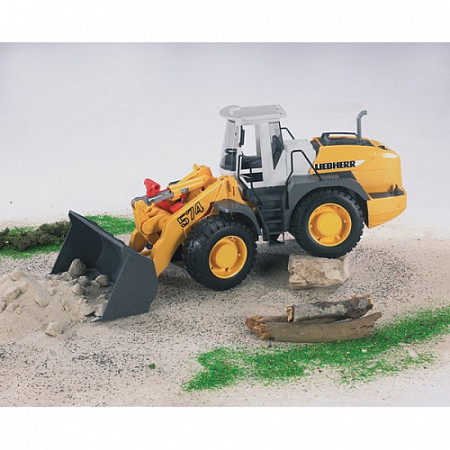Игрушка Bruder Погрузчик колёсный Liebherr L574 с ковшом 02-430