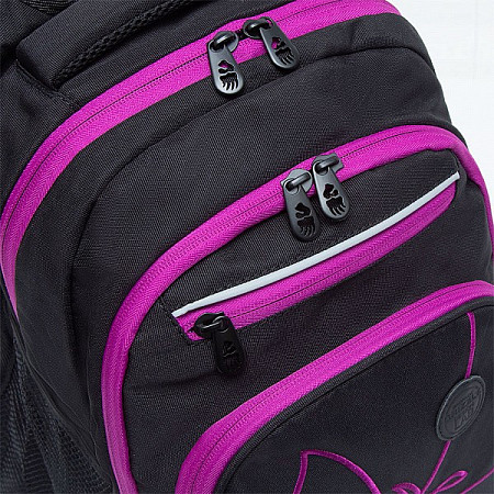 На картинке изображен Рюкзак школьный GRIZZLY RG-161-2 /3 black/violet Рюкзак школьный GRIZZLY RG-161-2 /3 black/violet