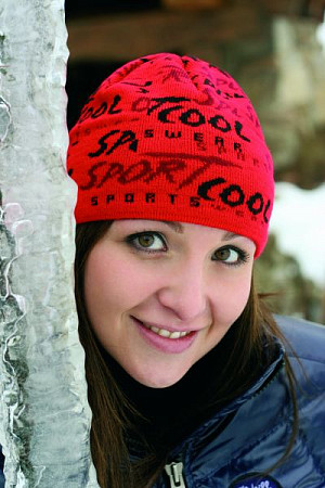 На картинке изображен Шапка SportCool 207/2 Red Шапка SportCool 207/2 Red