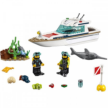Конструктор LEGO City Яхта для дайвинга 60221