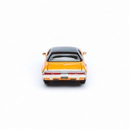 Масштабная модель автомобиля Maisto 1:24 Додж Челенджер (32518) orange
