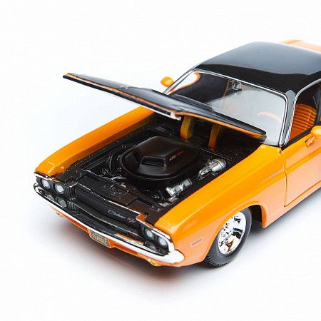 Масштабная модель автомобиля Maisto 1:24 Додж Челенджер (32518) orange