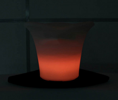 На картинке изображен Светящееся LED ведро-кулер для охлаждения бутылок Sundays KFP-4232 Светящееся LED ведро-кулер для охлаждения бутылок Sundays KFP-4232