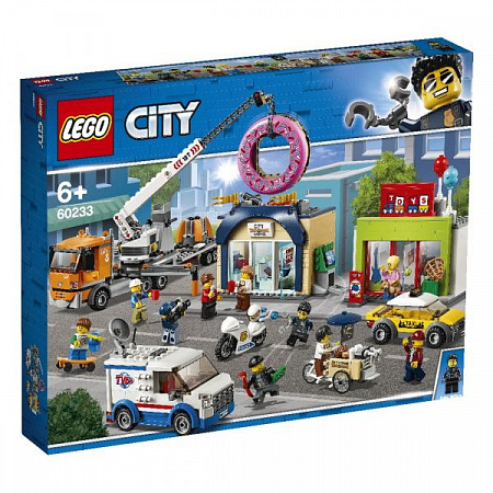 Конструктор LEGO City Открытие магазина по продаже пончиков 60233
